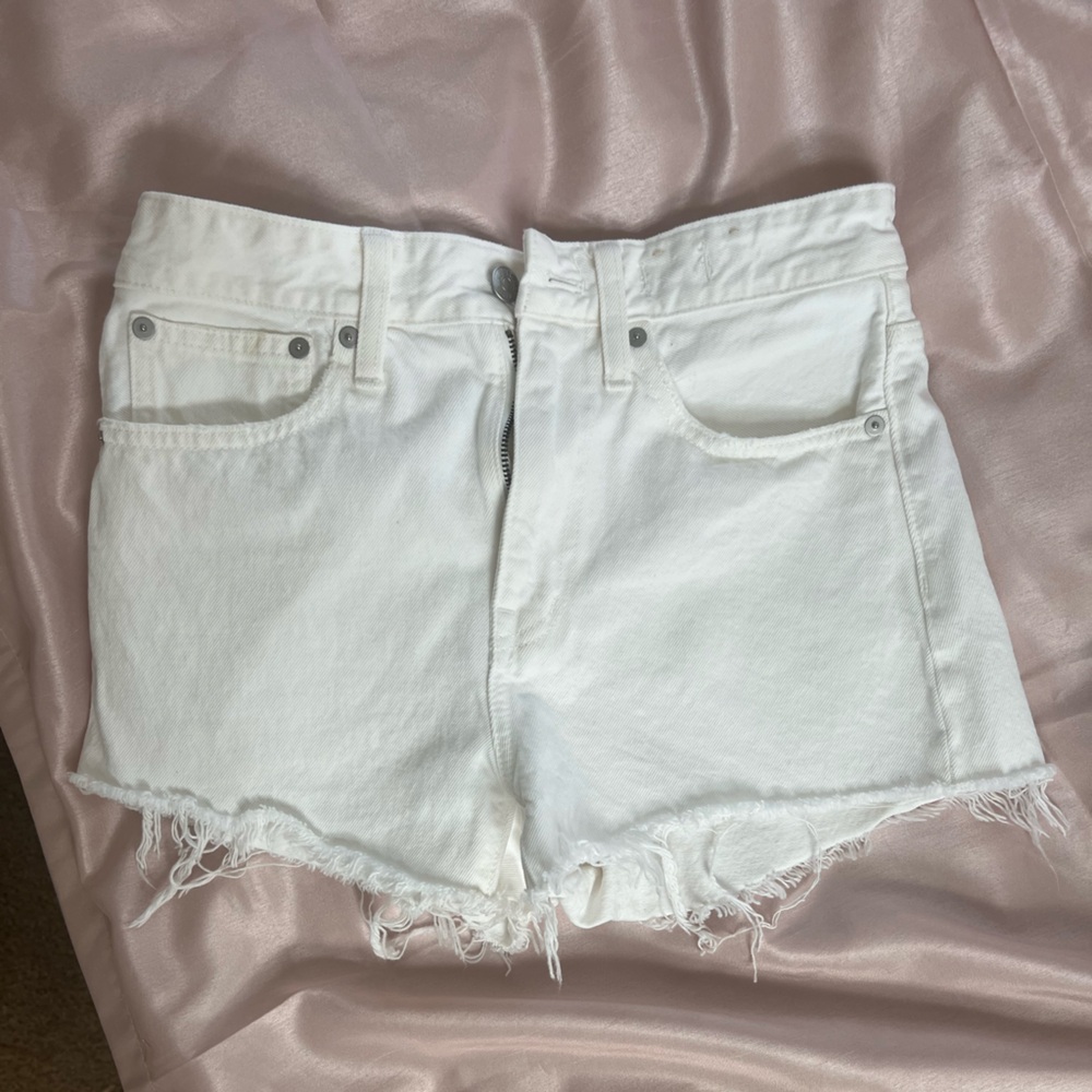 Size 25 (fits like 27) white relaxed denim shorts